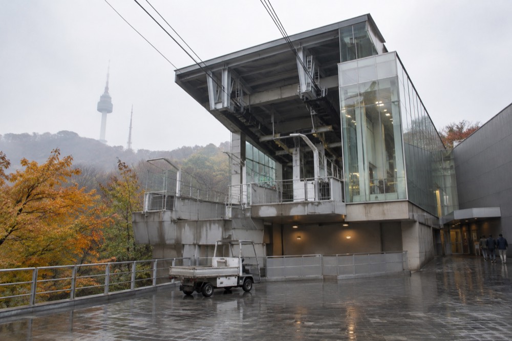Cable car lower station building at the base of Namsan with the boarding platform